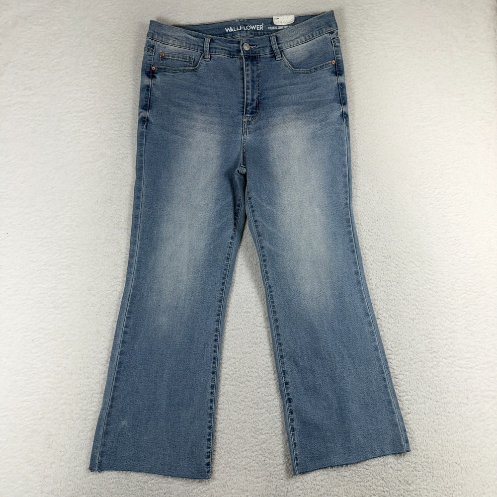 Wallflower Fearless Curvy Super High Rise Bootcut Jeans 14W (33x25) NWT Blue
